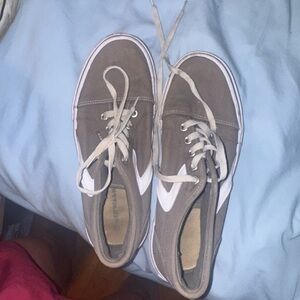 Airwalk Gray and White Casual Sneakers